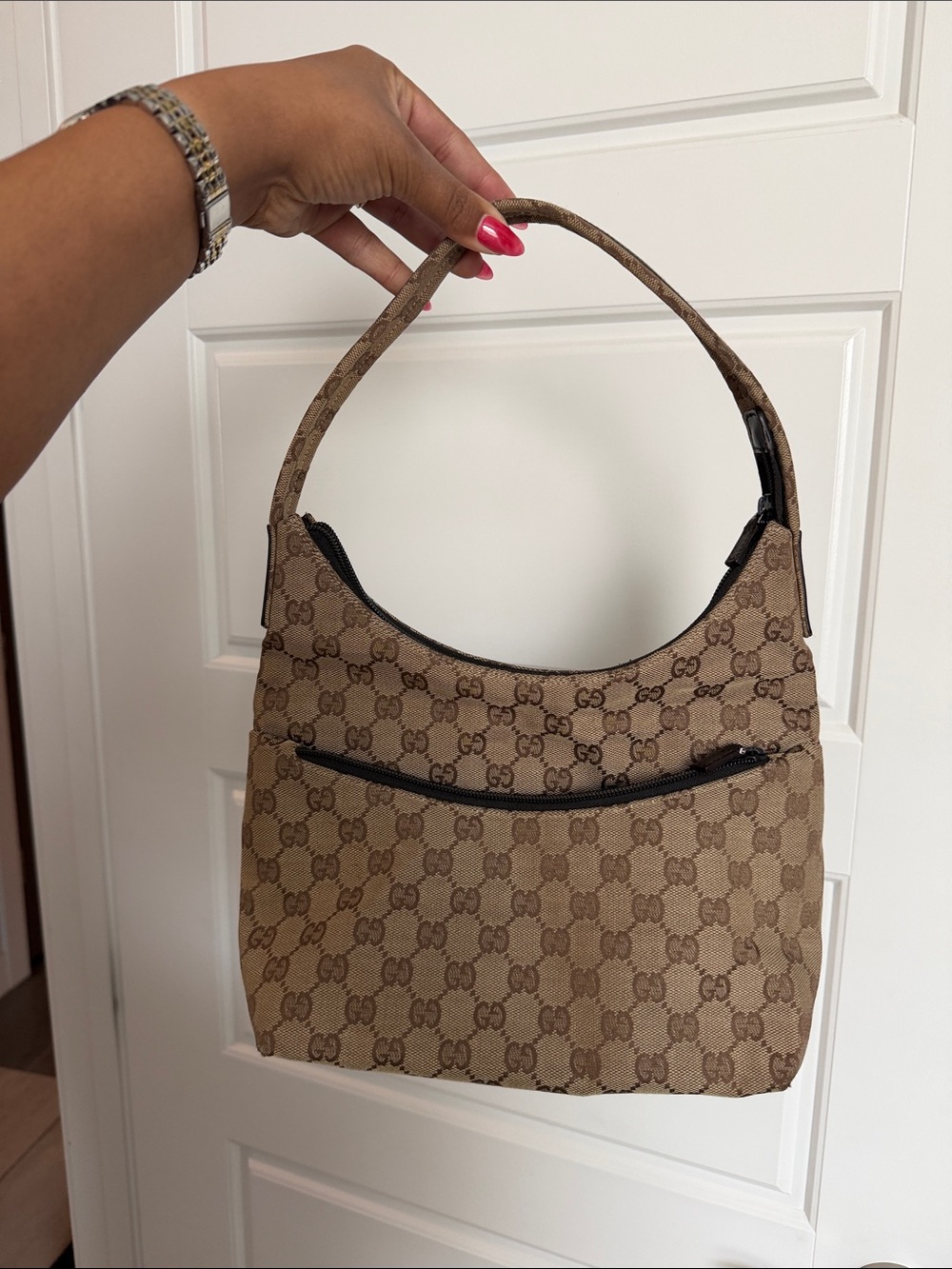 Gucci GG Canvas Shoulder Bag - Picture 3 of 10